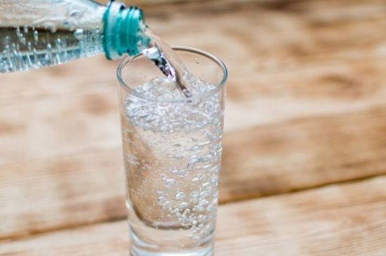 تصویر  آب گازدار